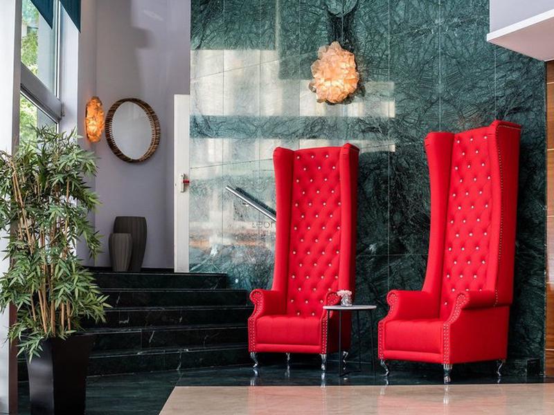 321AF60E37A4AEBBA30C7F9FD6900879