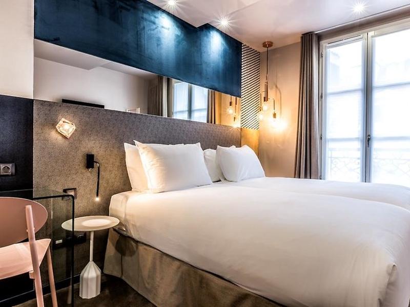 E382E0D37F9624F6ACAE7C736C18A872