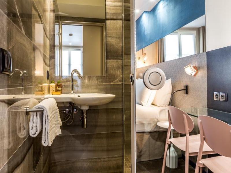 5DA088F1B04AE524EFEE4196BD36FB9B