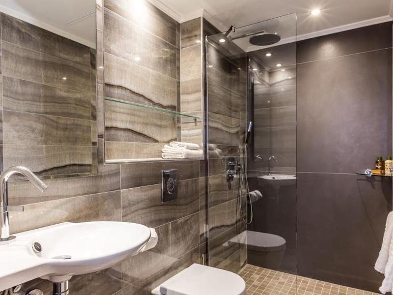 174BA8DDD12E19EBD010A355D99590BF