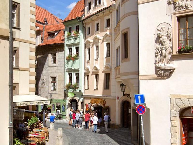 D736AE86A2C4C893681EC4893852D780