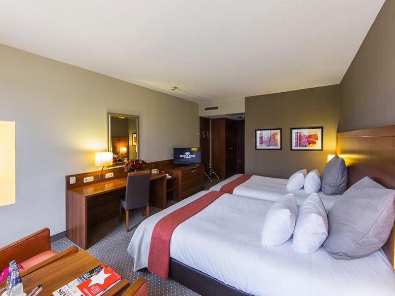 B9700F0138F11C61403FFADCF559AE17