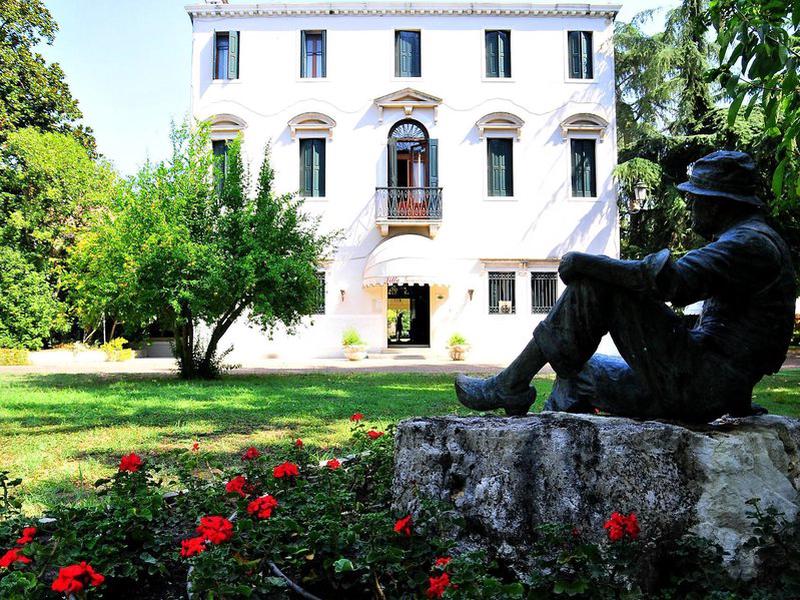 8AE01E34CFB92DD84CF7AF8EEC190611