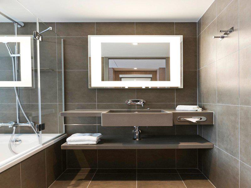 B8FA158F9AF16E611C618367E889B3F1