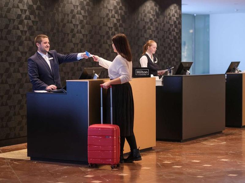 21EBE9FA99F00C9C12B242299615EF54