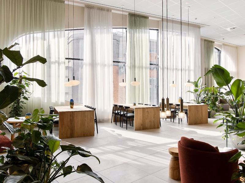 E8F263C135FA524251AC571776FD44B2