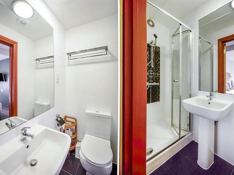 33A53DFC76BF2DF4CF6660A7889B7F6A