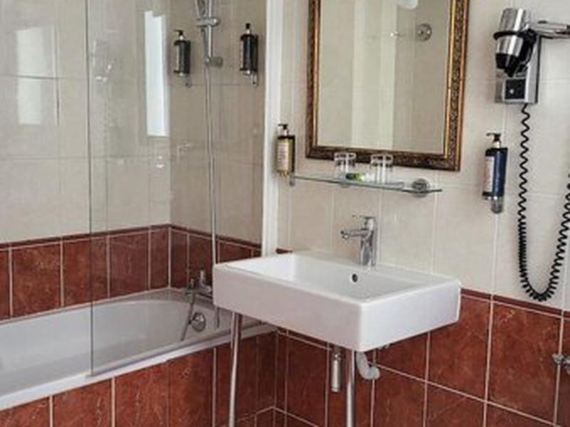 E5152D89EAD702F33730568DBA6D4EC9