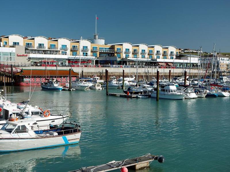 02510B559F7ECF78BC198324238164D3