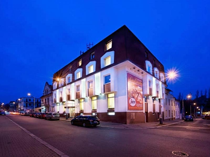 4C7AD79961FA4B1CF94597F2B41A0786