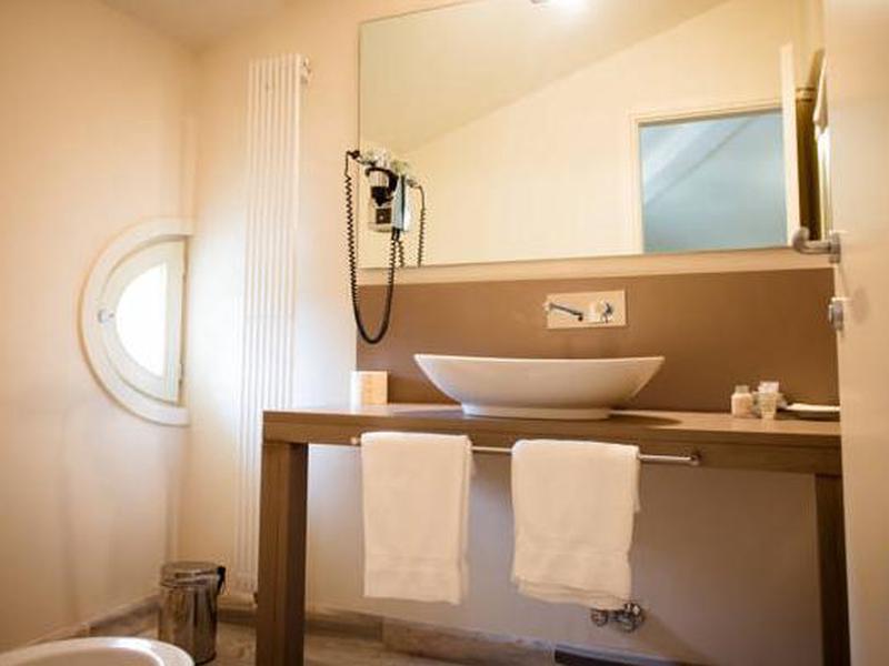 2F644C7056478852F5F81FBB08089716