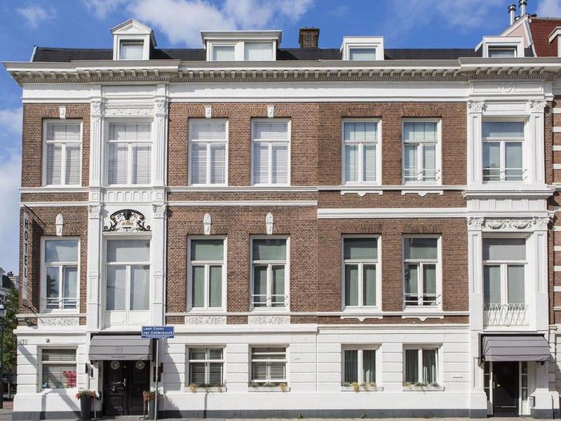 5DBC4A0DCCD58AD5B35D2AF6C25B61E6