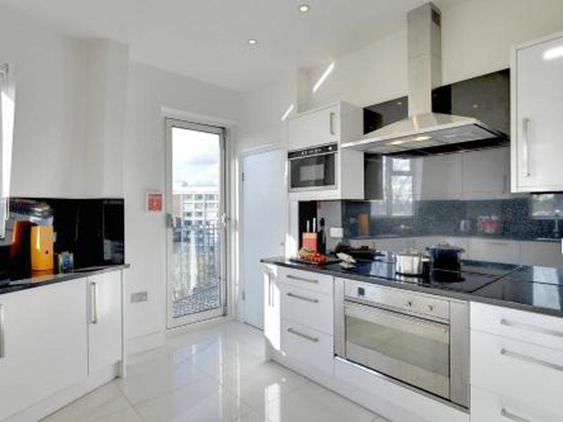 143418B8EEEE434FD881B4C9DDCDA48C