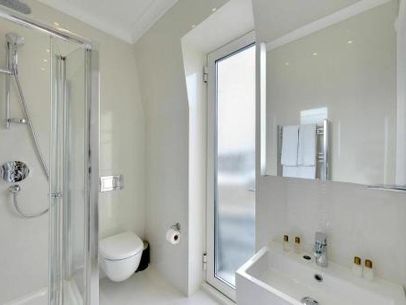 B40B2B38433ABA1A16EFDE471FAFE1EB