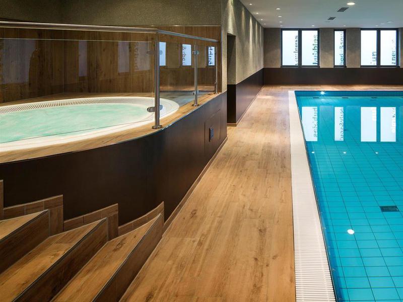 92E565087513F84C008AD8A10644D1D6