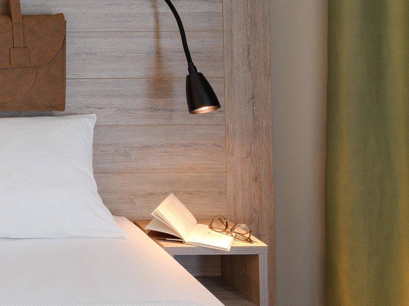 5800F7AC84174021C4618CE22F1C45BE