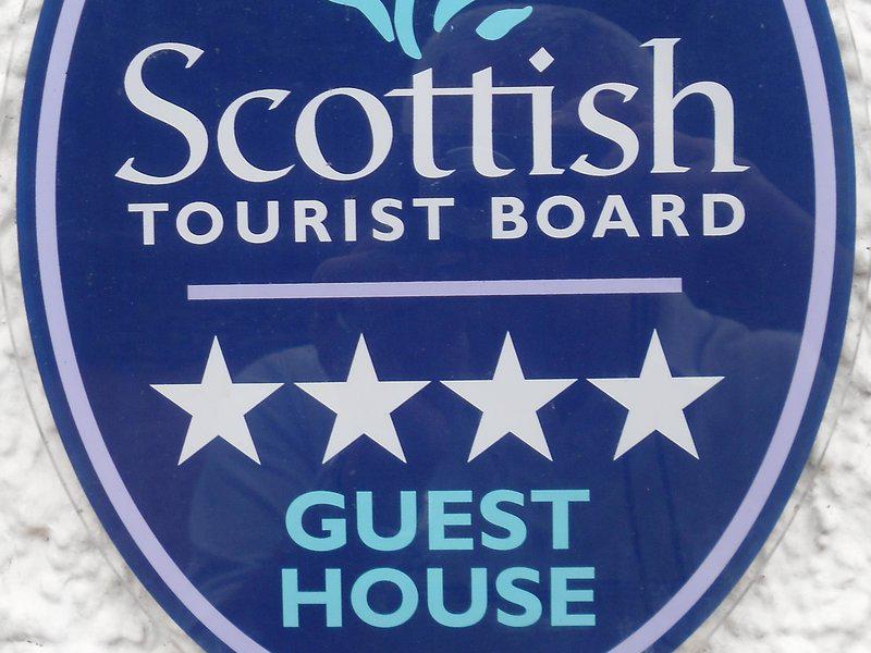 B19E60F0C951E3E50FB3BA9D3833FE01