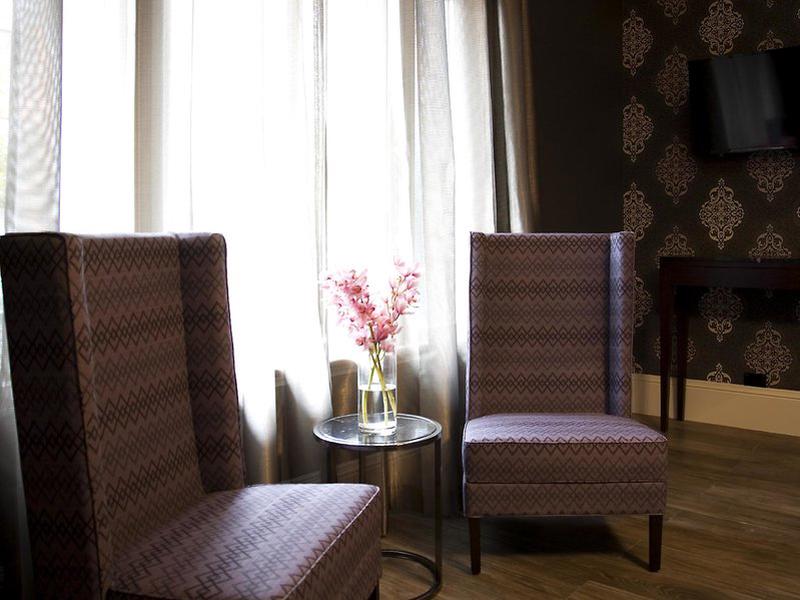 10DF087900AB6EDB68447EE2090D8DBF