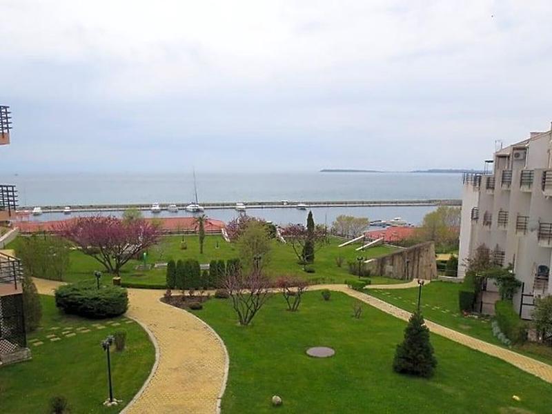 D90D67A706D36D8E2ED5BE09F83616C1