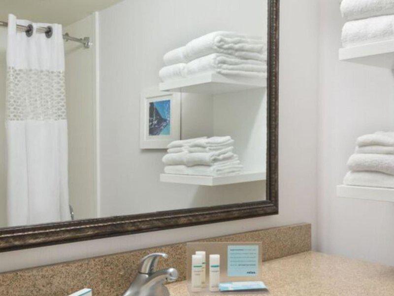 13005F24459410047DC4194C970F739B