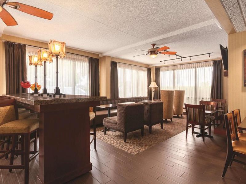 B21D92485811A6B595972971D9606D75