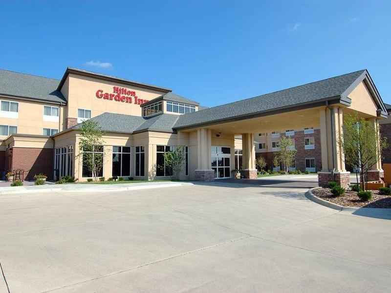 E8EB668A4BB30666AEF735D5B64D8253