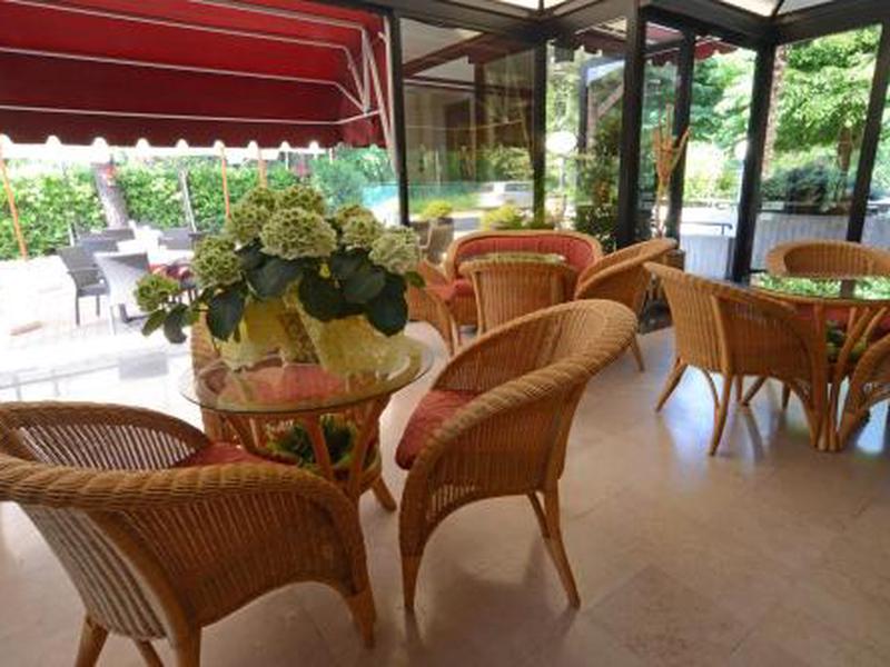 816EE4C1A98E1C49A12A898D84EEF92C