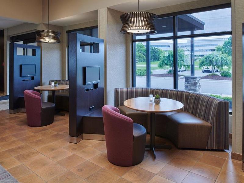 C0C8933835E548BBB4B5245D768AA66B