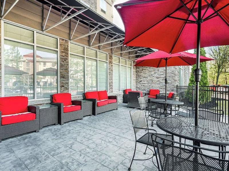 8199746486F76F4163D7868B7EFBE411