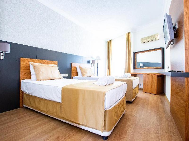 EF7CB953721E3CAC9E94ADD72235E6FB