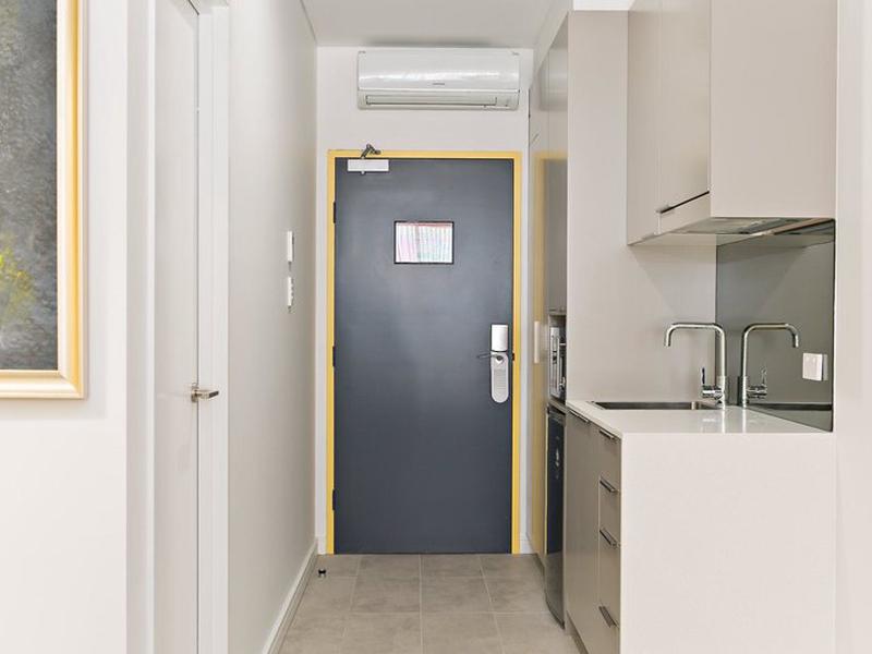 B2E8BEE8AA931098D40C60D3E0157B1E