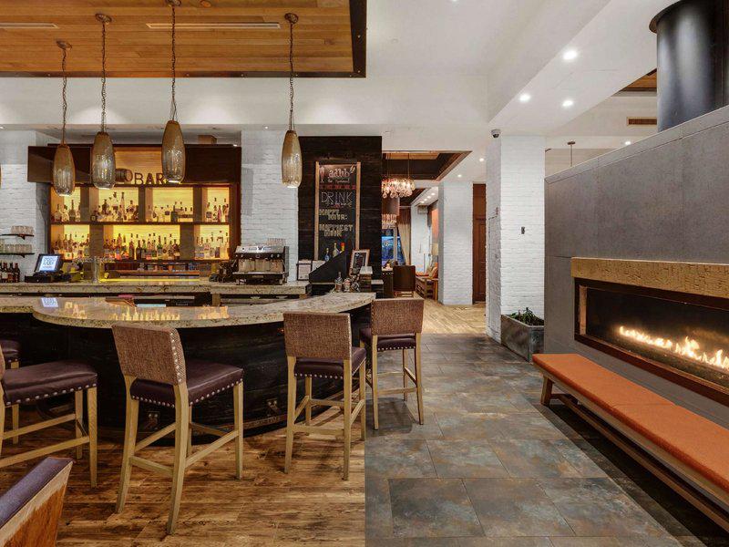 B52CA71900EAC26D10B1E815D6F88ED1