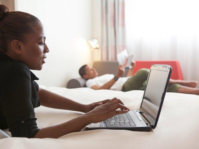 560A6878921904613E3FEF0932F1BC08