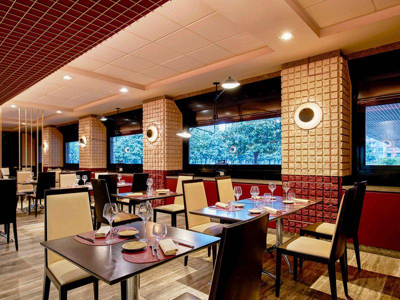 76F067037C5BD67793F1AA984BBE42AD