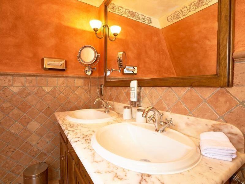 03396A048FF86A9937E1753EDCE86D43