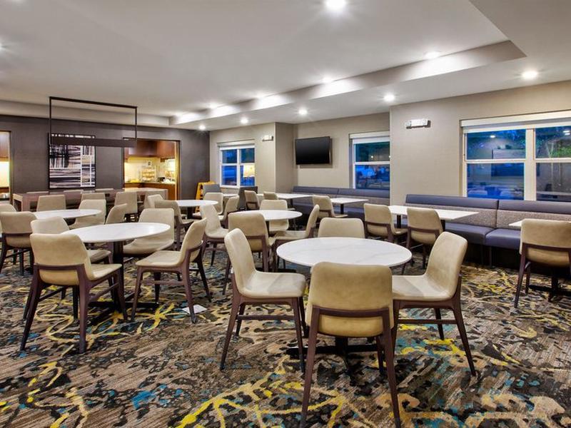 7D39B8E237E3FE8925F1923E0742954B