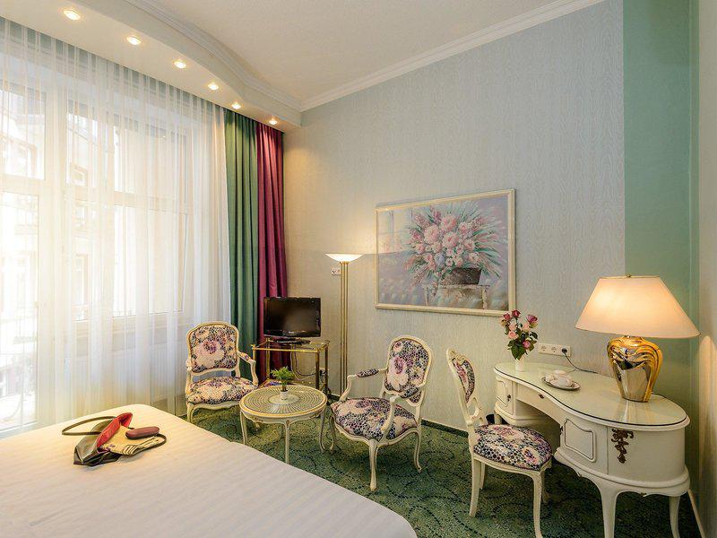 5CE28C76388CB0813D0C8B8572D5A5B1