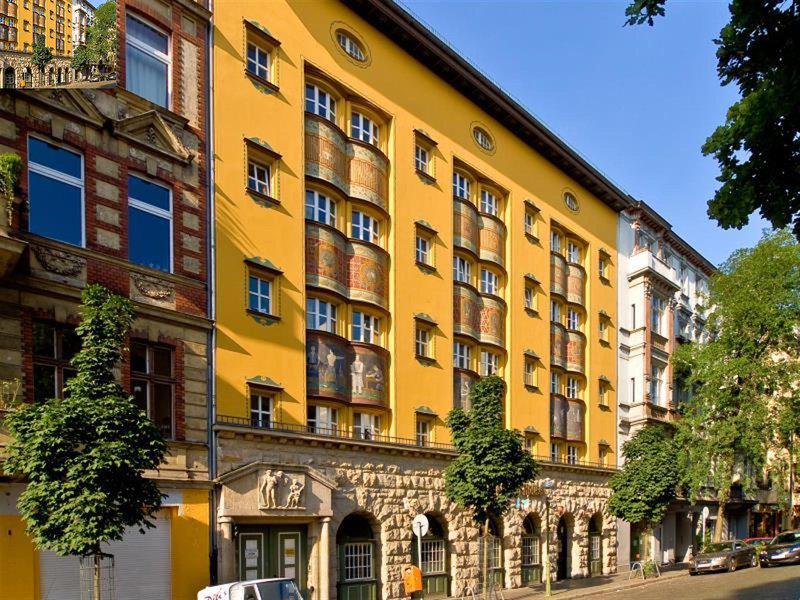 80FE0F38715DC2D4014BB61E2E777B14