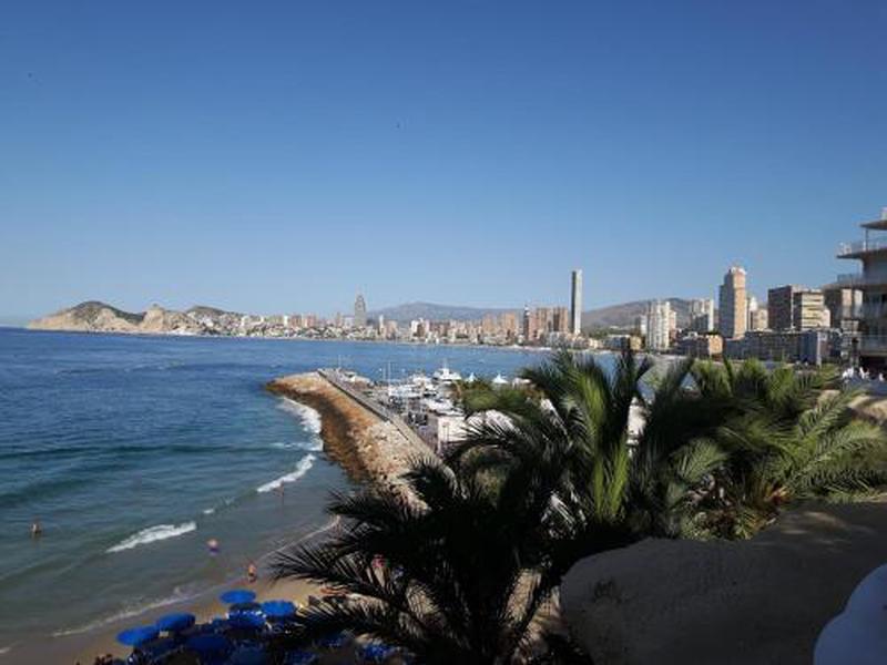 F0F46CB789AE6983441535D2E6F1C2BA