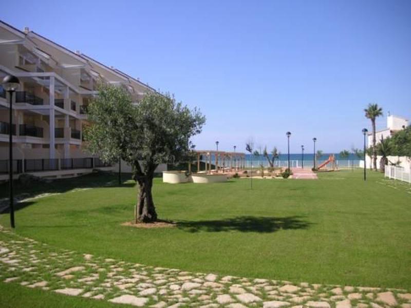 E1C6E6109FBACBD4D5323BC674238D85