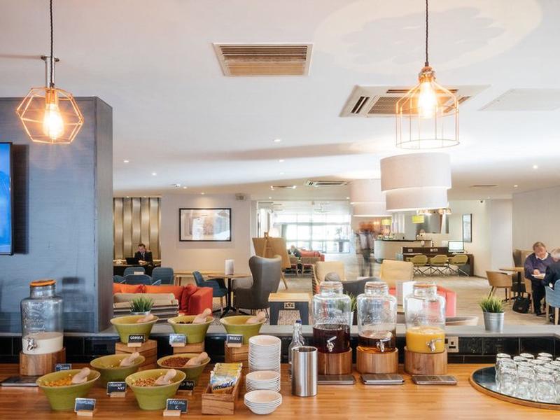 63ECEE54B089E717D9DD54AE8FFA5BF2