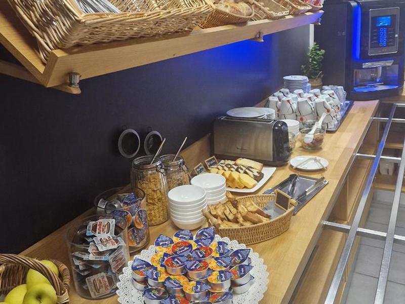 7ADFABBB80FA677F45838E010DA2AFC1