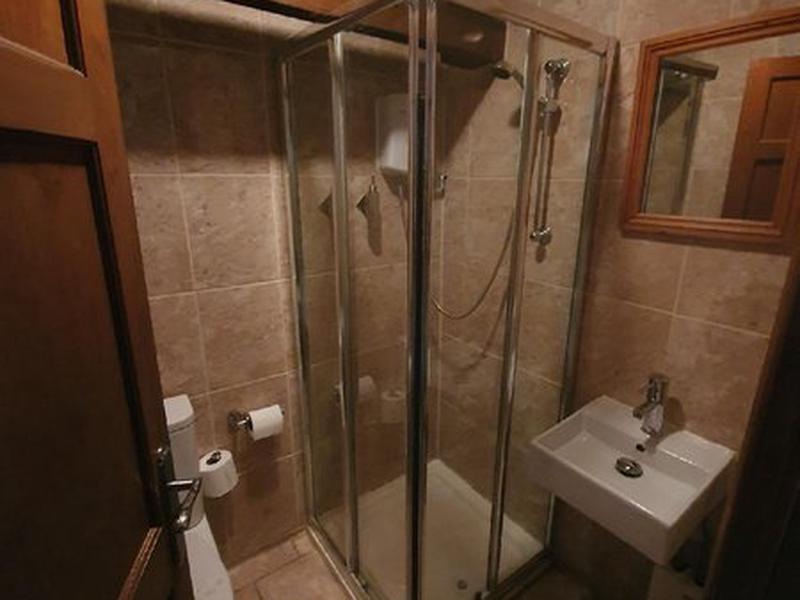 FC4EACA042F43046E61EC7E129400E3D