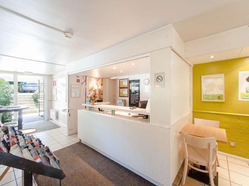 63AF12A1ADA1BAE08B3C31935E691120