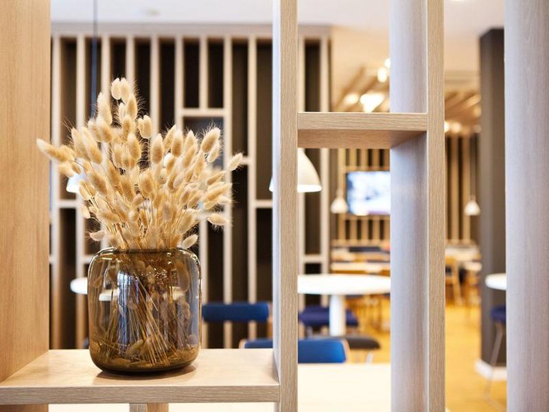 A8851DD343FA6F6343FFC3332096FCCD