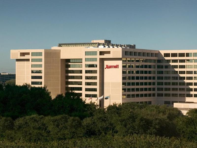 2A28CFF8C1543DF3369ABE3310A0D475