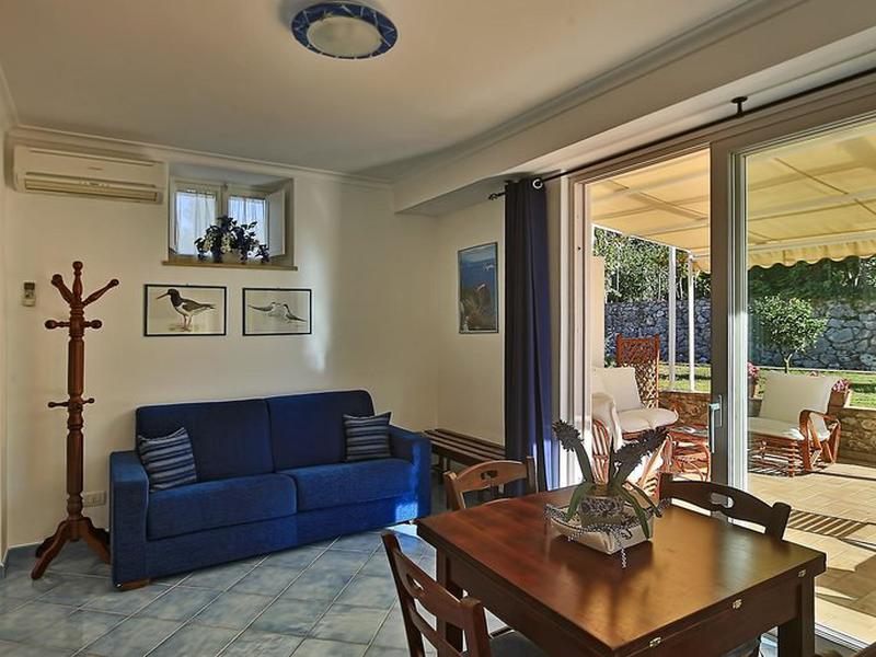 D239A12DAC492C1070429E34F713C035