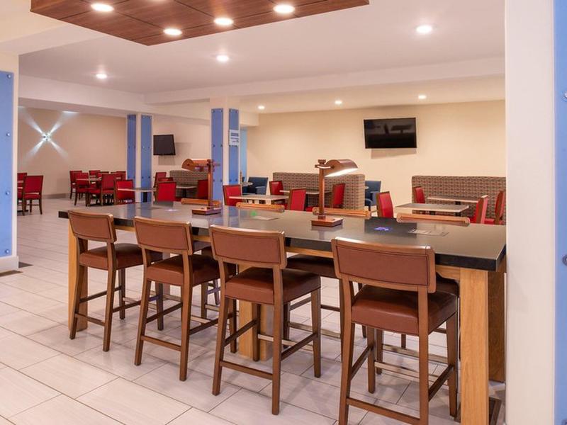 6C728B210AEB69BEC64BCA01A5F56A18