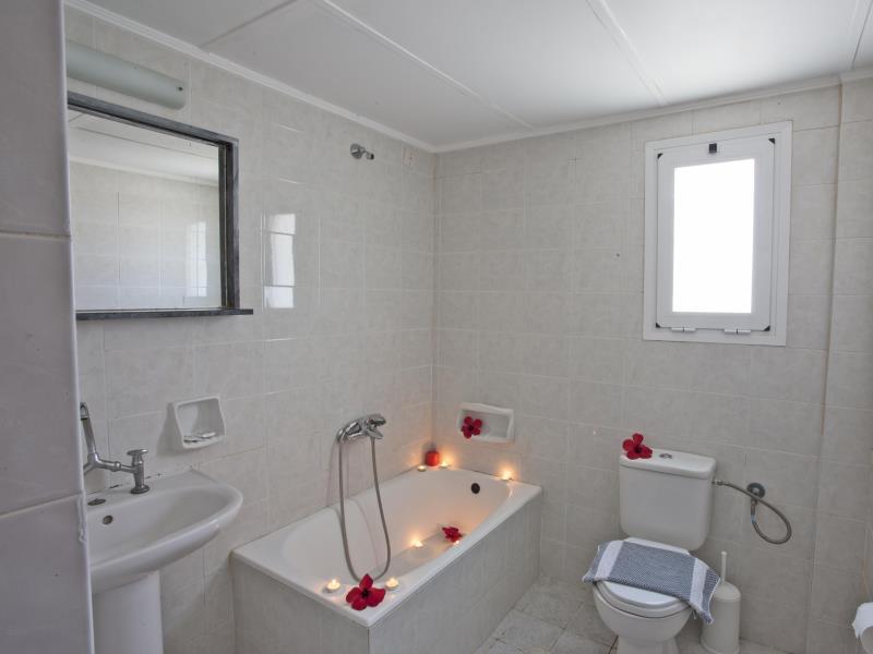 EC5A32B27033519147B0ED14D5E4EC16