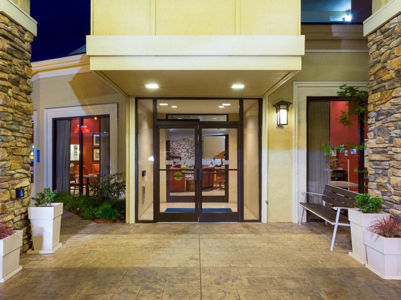 96EEFA9B9209144B1090D969B9B78503